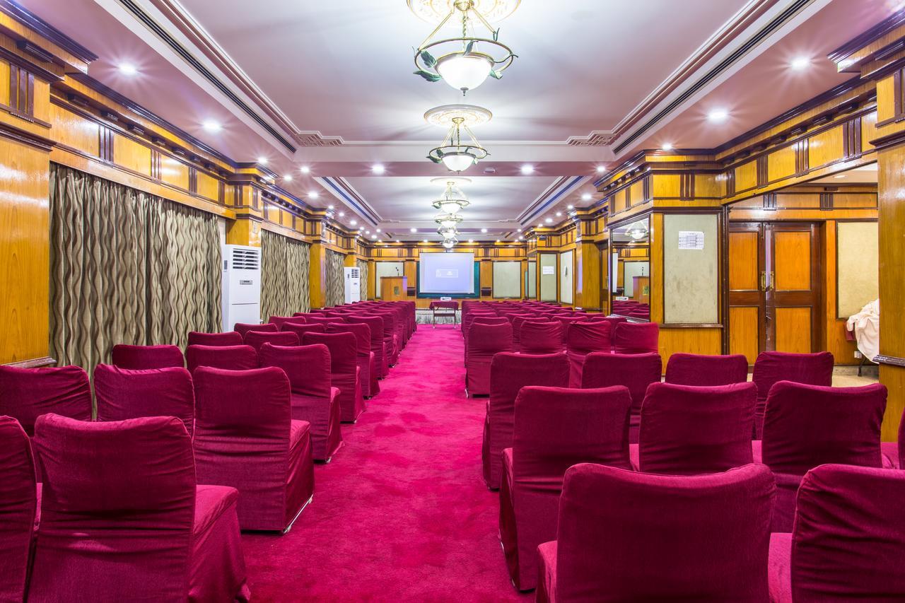 Hotel Le Himalaya Катманду Экстерьер фото