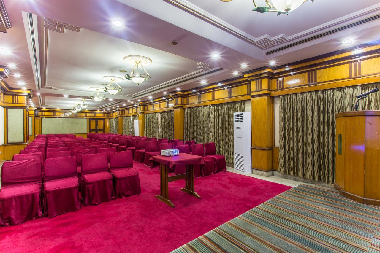 Hotel Le Himalaya Катманду Экстерьер фото