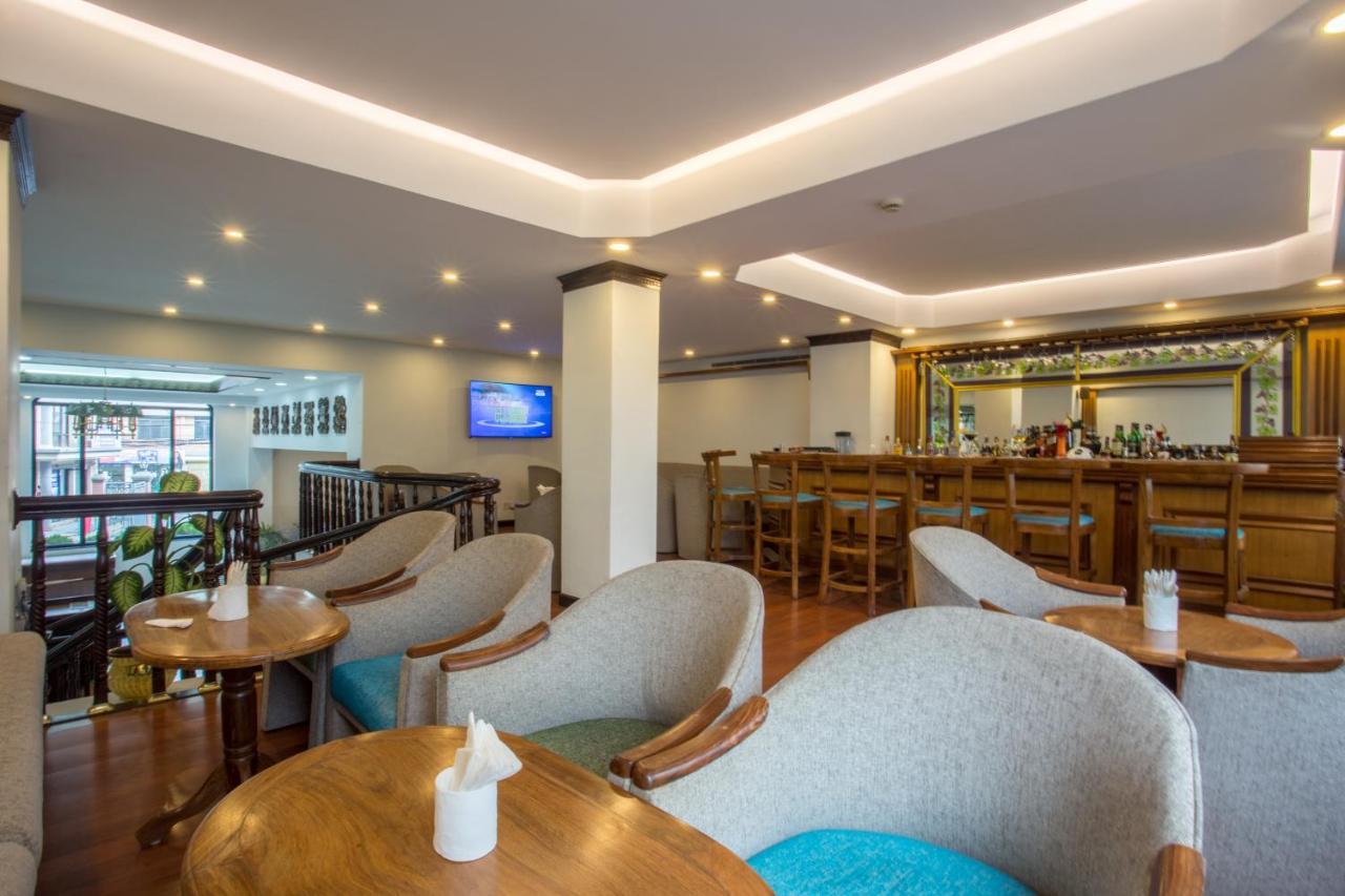 Hotel Le Himalaya Катманду Экстерьер фото