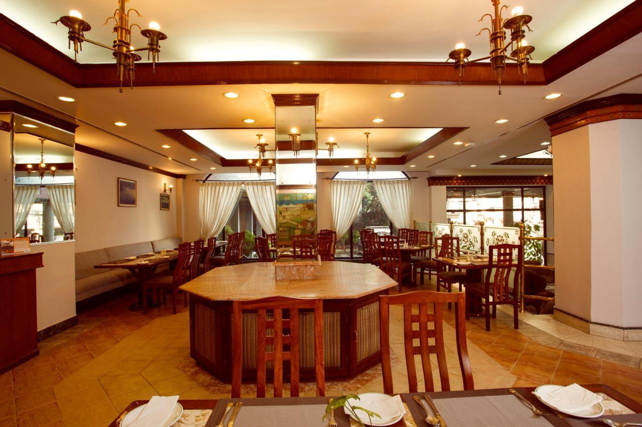 Hotel Le Himalaya Катманду Экстерьер фото