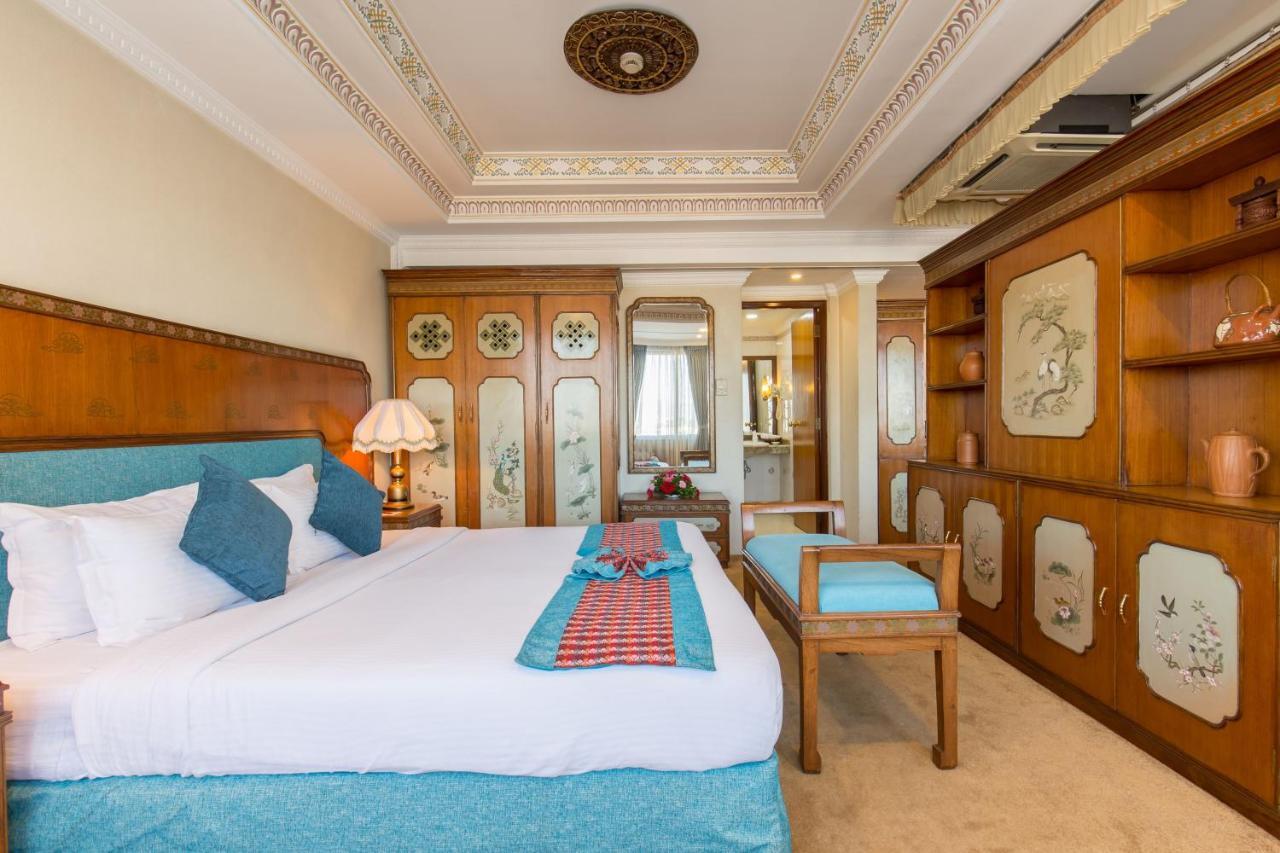 Hotel Le Himalaya Катманду Экстерьер фото